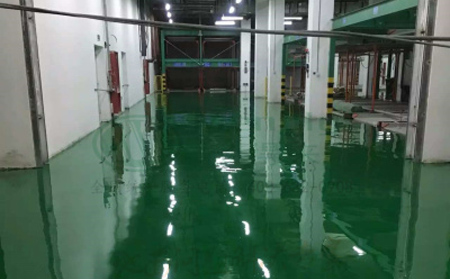 11月且末且末环氧地坪施工高峰来袭，梦得来化工多项目同步推进保交付