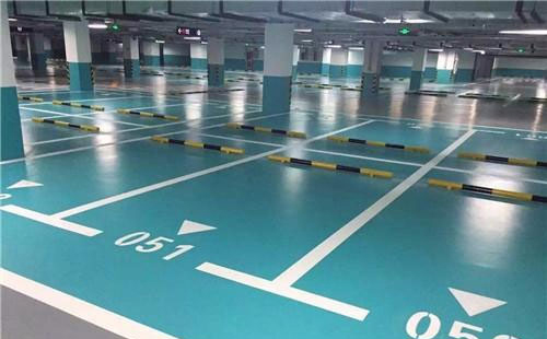 且末且末环氧地坪中涂：构筑坚固地面的关键环节